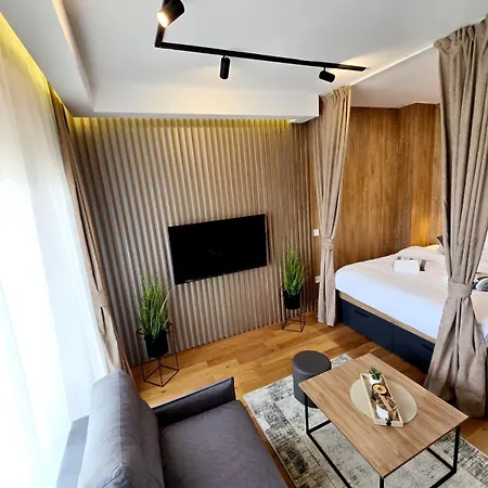 Centar Balkan Square アパート *