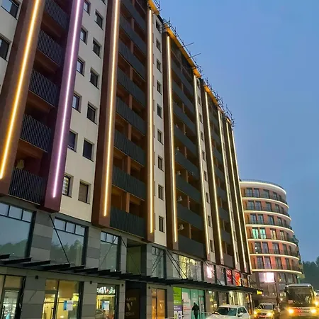 Centar Balkan Square *