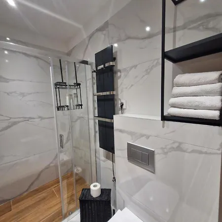 Centar Balkan Square ズラティボール