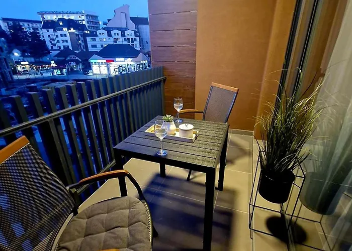 Centar Balkan Square *